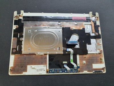 Acer Aspire One Series Happy PAV70 Üst KAsa + Touchpad + Klavye 