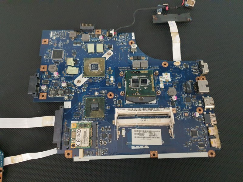 Acer Aspire New71 5741 5741G 5742 5742G Anakart 1 GB Ekran Kartlı GT320 LA-5893P Rev. 1.0 Acer Aspire New71 5741 5741G 5742 5742G Anakart 1 GB Ekran Kartlı GT320 LA-5893P Rev. 1.0