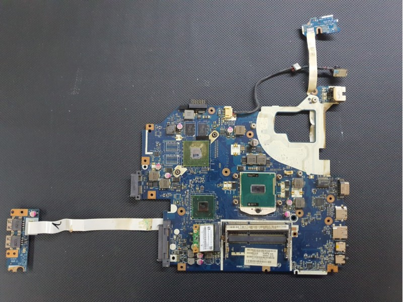 Acer E1 521 - 531 - 571 Q5WT6 Q5WPH Q5WTC Q5WS1 P5WS0 - Packard Bell TS11 TE11 TS13 TS44 P5WS0 Q5WV1 Anakart 1GB Ekran Kartlı LA-7912P Rev. 2.0