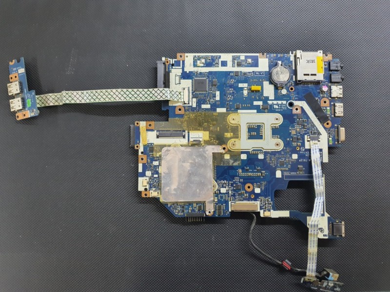 Acer E1 521 - 531 - 571 Q5WT6 Q5WPH Q5WTC Q5WS1 P5WS0 - Packard Bell TS11 TE11 TS13 TS44 P5WS0 Q5WV1 Anakart 1GB Ekran Kartlı LA-7912P Rev. 2.0