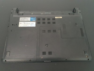 Asus U46E BAL7  Alt Kasa Asus U46E BAL7  Alt Kasa