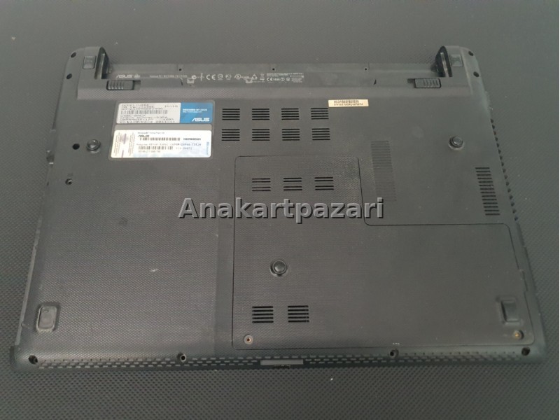 Asus U46E BAL7  Alt Kasa