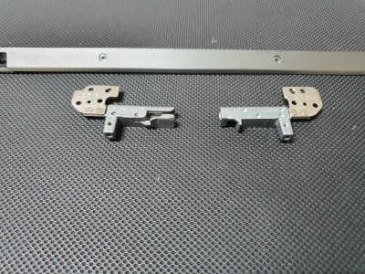 Dell Latitude E6540 Menteşe + Menteşe Kapağı