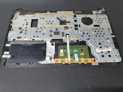HP Pavilion 15- b00et , b042st RT3290 Üst Kasa + Touchpad 
