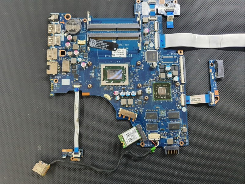 HP 15-BW028NT CTL 51 / 53 LA-E831P Rev 2.0 AMD A12 Anakart , 2 GB Ekran Kartlı