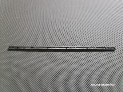 Huawei MateBook X Pro Ekran Menteşe Çıtası