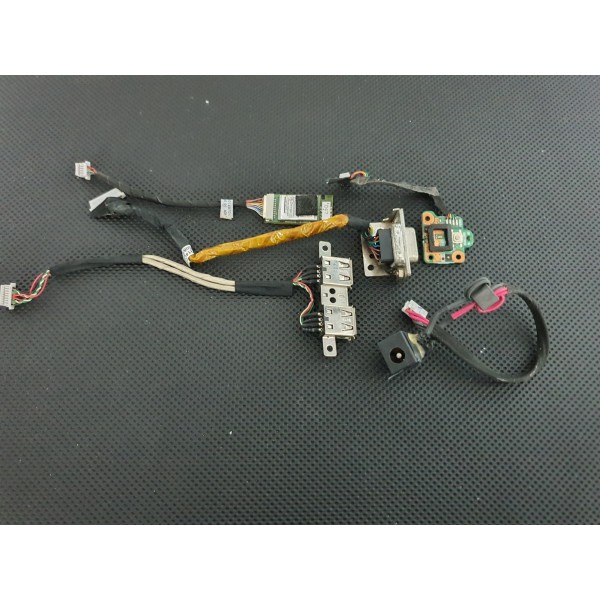 Toshiba A300 A305 U400  Usb Board + Şarj Soketi ( Power Jack ) + Vga Soketi + Açma Tuşu ( Power Board ) 