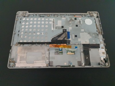 Lenovo İdeapad U310 20169 13.3''  Üst Kasa + Touchpad + Klavye