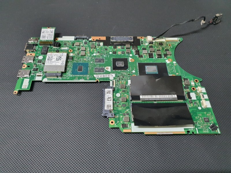 Lenovo Thinkpad T460p Arızalı Anakart i7 6820HQ ( SR2FU ) Ekran Kartlı