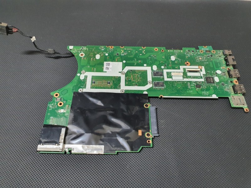 Lenovo Thinkpad T460p Arızalı Anakart i7 6820HQ ( SR2FU ) Ekran Kartlı