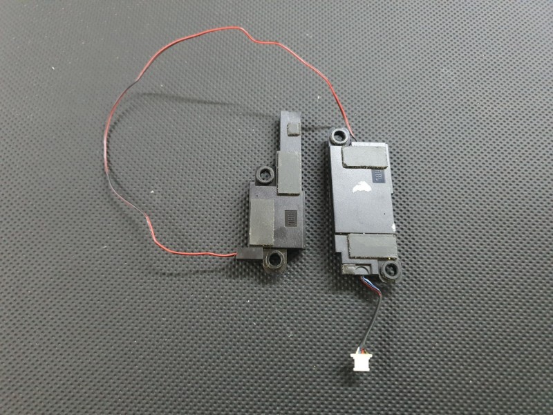 Lenovo Yoga 720-13IKB Hoparlör