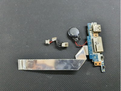 Lenovo Yoga 520-14IKB Usb SD Card Board + Power Jack 