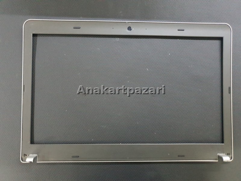 Lenovo Thinkpad Edge E540 Bezel