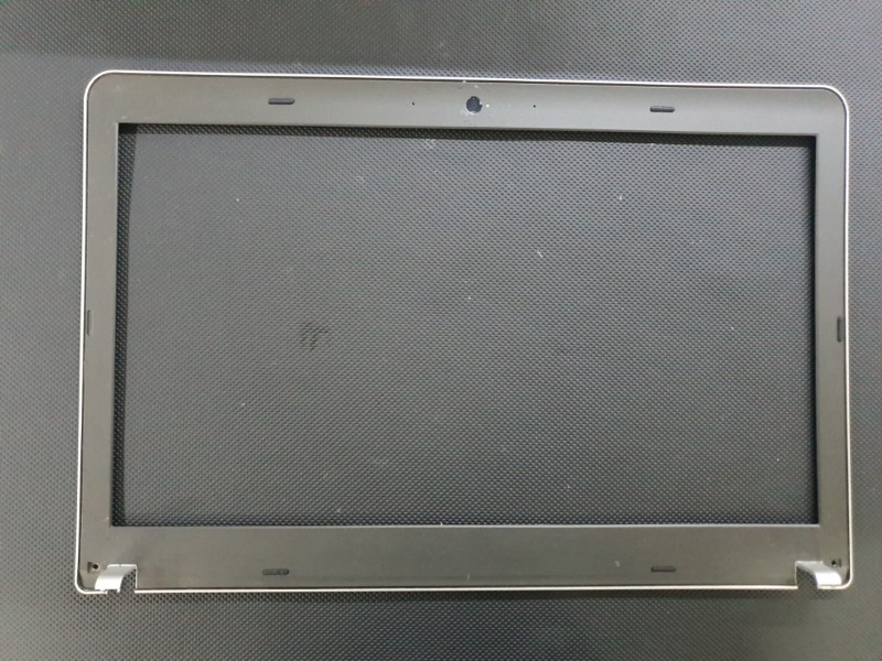 Lenovo Thinkpad Edge E540 Bezel