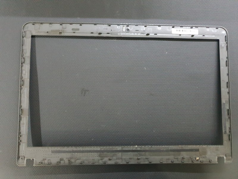 Lenovo Thinkpad Edge E540 Bezel