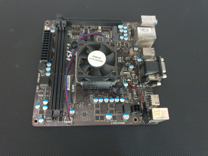 MSİ MS - 7865 Ver. 2.1 AM1l AMD ITX DDR3 Anakart + CPU Fan MSİ MS - 7865 Ver. 2.1 AM1l AMD ITX DDR3 Anakart + CPU Fan