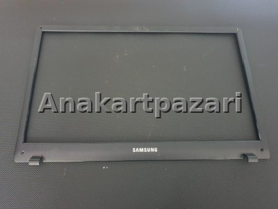 SAMSUNG NP300 NP300E5A NP300E5C NP300E5X Bezel