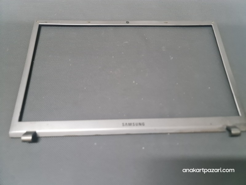Samsung NP550P5C NP550P7C 550P Bezel