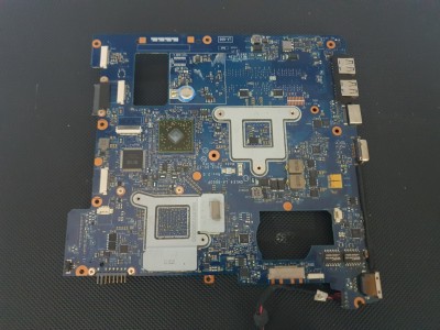 Samsung NP350V5C NP355V5C NP350C4C Anakart 2 GB Ekran Kartlı QMLE4 LA-8863P Rev:2.0 + AMD A4-4300M İşlemci