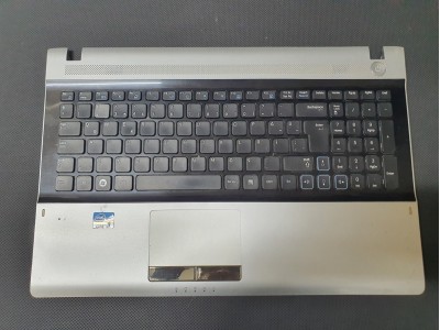 Samsung RV511 RV515 RV509 RV520 Üst Kasa + Klavye  + Touchpad