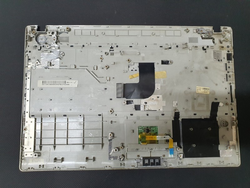 Samsung RV511 RV515 RV509 RV520 Üst Kasa + Klavye  + Touchpad