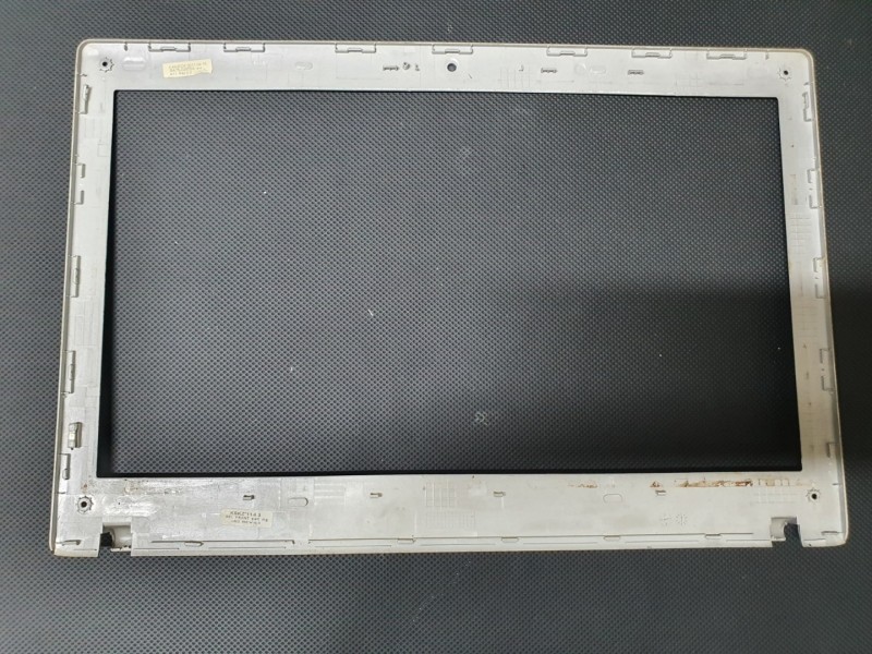 Samsung RV511 RV515 RV509 RV520 Bezel
