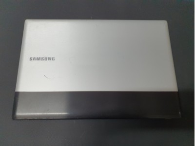Samsung RV511 RV515 RV509 RV520 Ekran Cover