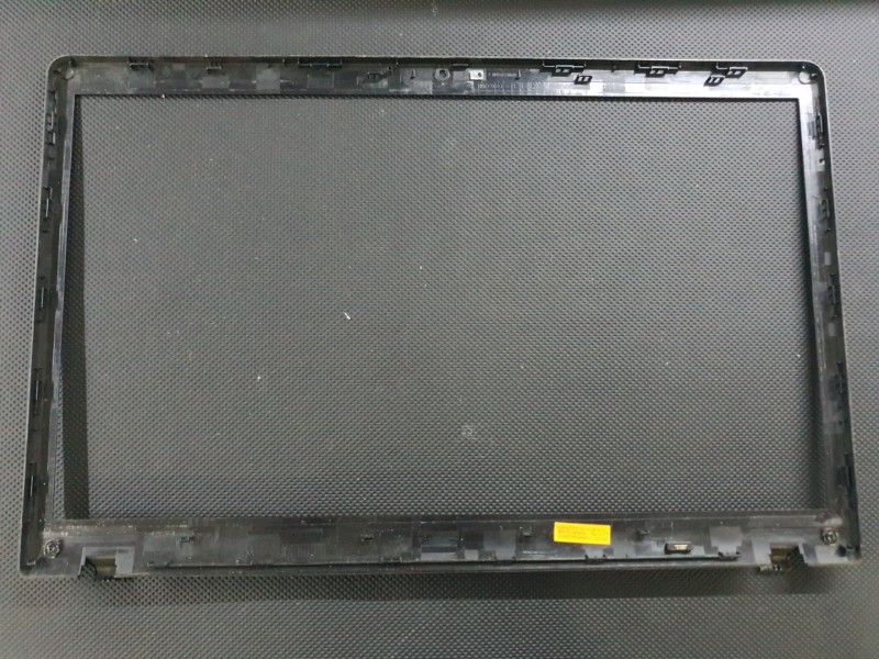 SAMSUNG NP300 NP300E5A NP300E5C NP300E5X Ekran Cover + Bezel