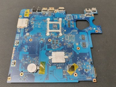 SAMSUNG NP300 NP300E5A NP300E5C NP300E5X SCALA3-15/17 CRV Anakart 1 GB Nvidia Ekran Kartlı Rev 1.2