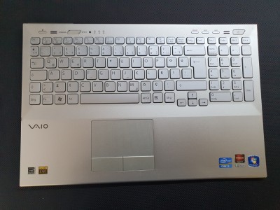 Sony VPCSE PCG-41414M Üst Kasa + Touchpad + Klavye ( Silver )