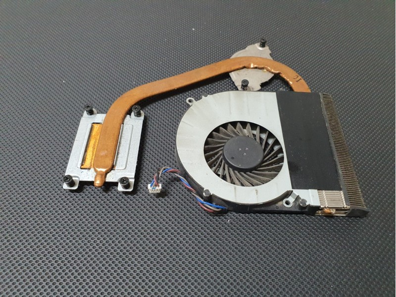 Toshiba Satellite L50-A-13K, L50T-A-120 , L50T -A- 121 , L50T -A- 122 Soğutucu Blok + Fan