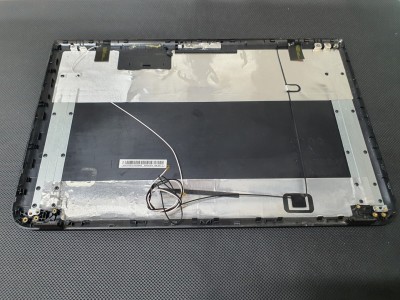 Toshiba Satellite L50t - A - 120 Ekran Cover 