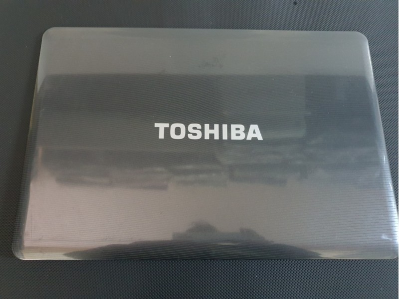 Toshiba Satellite L500 L500D L505 L505D Ekran Cover Toshiba Satellite L500 L500D L505 L505D Ekran Cover