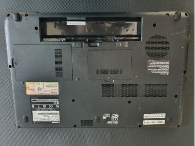 Toshiba Satellite L500 L500D L505 L505D Alt Kasa