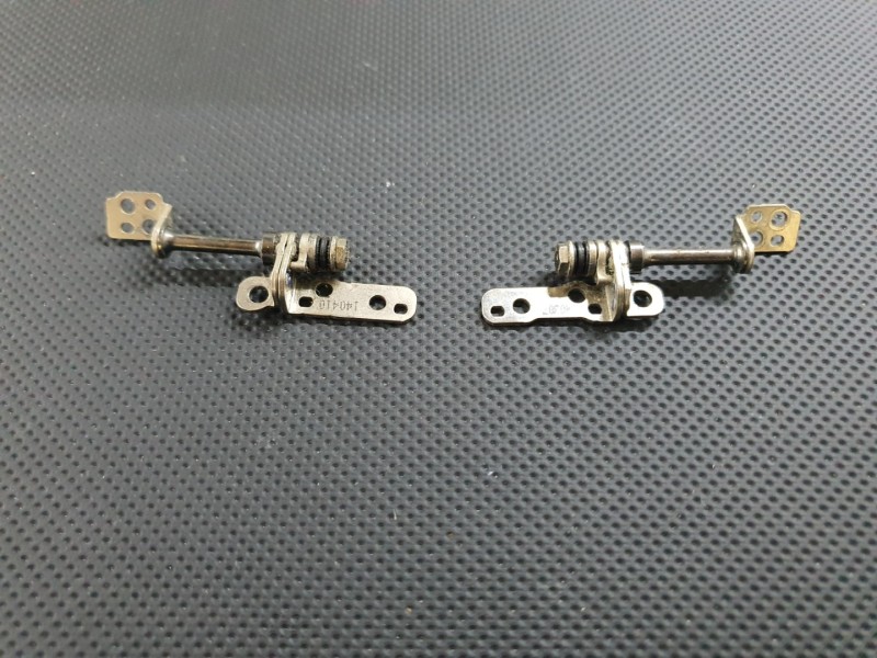 Toshiba Tecra Z40  Menteşe