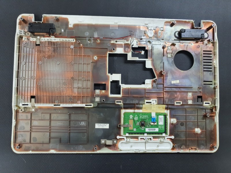 Toshiba Satelite C660 C665 Üst Kasa Touchpad (Beyaz )