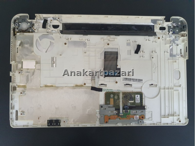Toshiba Satellite C55 A 1TG Üst Kasa , Klavye , Touchpad