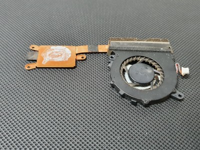 Samsung NP530U NP530U3B NP530U3C NP535U3B NP535U3C Soğutucu Blok + Fan