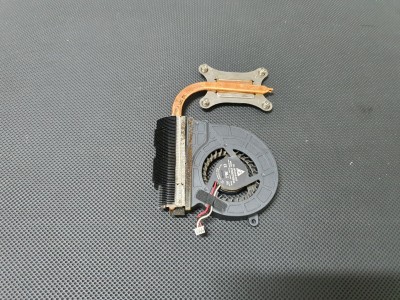 SAMSUNG NP300 NP300E5A NP300E5C NP300E5X Soğutucu Blok + Fan