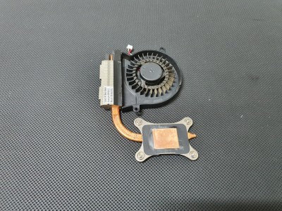 SAMSUNG NP300 NP300E5A NP300E5C NP300E5X Soğutucu Blok + Fan