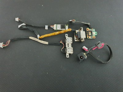 Toshiba A300 A305 U400  Usb Board + Şarj Soketi ( Power Jack ) + Vga Soketi + Açma Tuşu ( Power Board )
