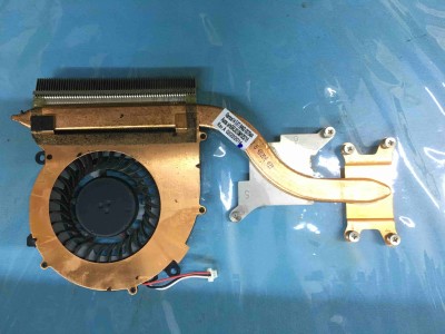 Samsung 470R NP470R5E-X01TR Soğutucu Blok + Fan