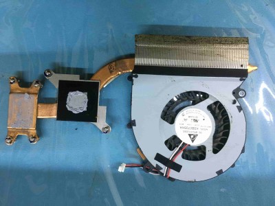 Samsung 470R NP470R5E-X01TR Soğutucu Blok + Fan