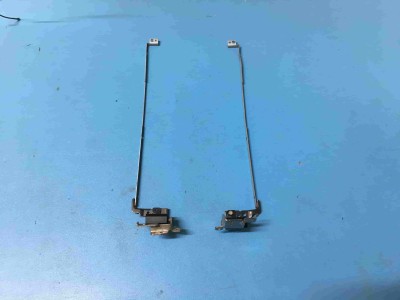 HP Compaq Presario CQ57 Menteşe