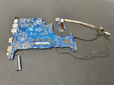 Samsung NP530 NP530U4B NP530U4C NP535U4C İ5 3317U ( SR0N8 ) 4GB Ram 1 GB İntel Ekran Kartlı