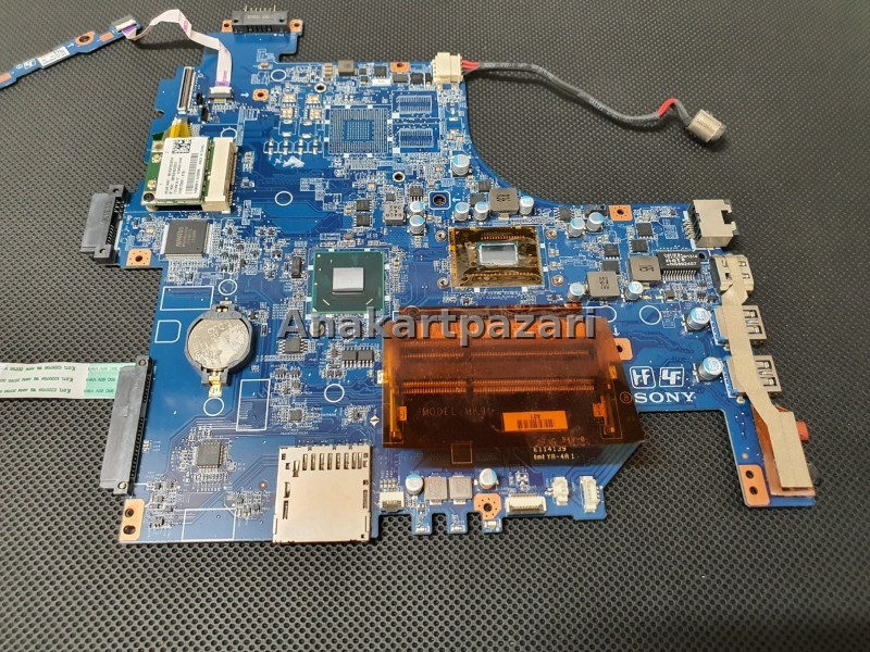 Sony Vaio SVF152 SVF1521PSTW SVF152C1WW SVF153 SVF1532YSTB SVF1532SSTW Anakart ( İ3 - 3227U SR0XF ) DA0HK9MB6D0 Rev.D