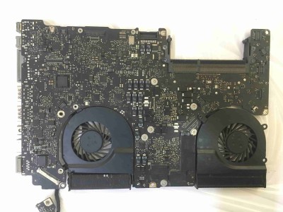 MACBOOK PRO A1286  ANAKART 2012  ( İ7.3 NESİL - 2 GB EKRAN KARTI )