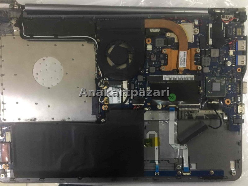 Samsung NP530 NP530U4B NP530U4C NP535U4C i5-2 Nesil İşlemcili 1GB AMD Ekran Kartlı Anakart