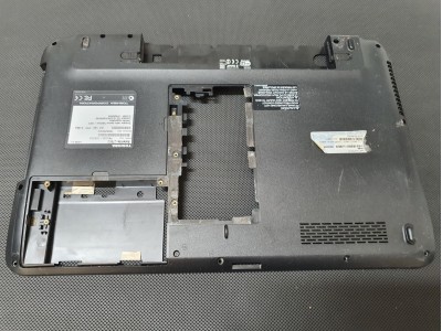 Toshiba Satellite L750 L750D L755 L755D Alt Kasa