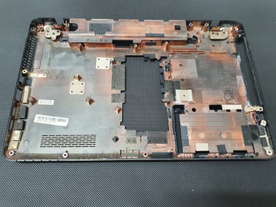 Toshiba Satellite L750 L750D L755 L755D Alt Kasa